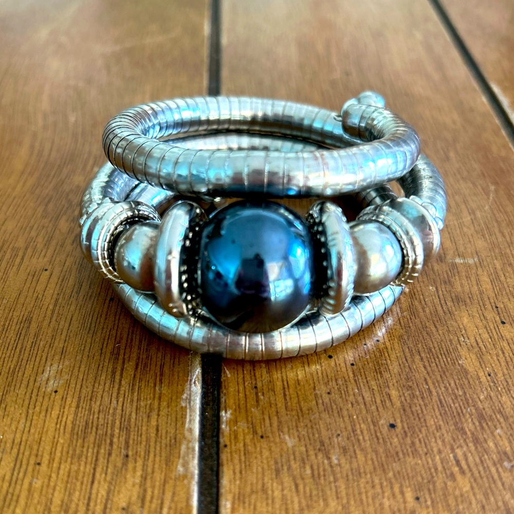 Wrap-Around Stretch Coil Slinky Cuff Bracelet